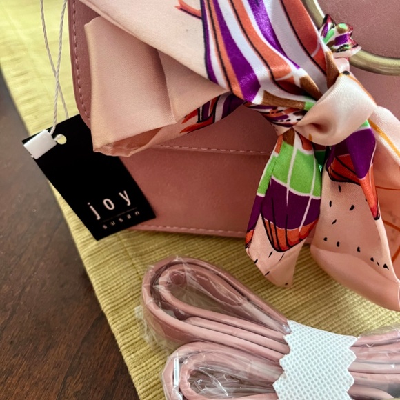🌸 Aria Bracelet Bag ~ Joy Susan ~ Blush Pink ~ NEW with Tags ~ BONUS Twilly - Picture 11 of 12